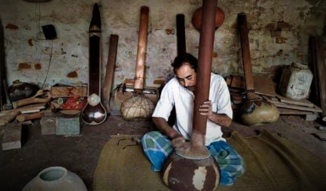 Current situation of Dadpur sitar craft